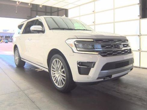 Used 2023 Ford Expedition Max Platinum AWD/4WD image 1