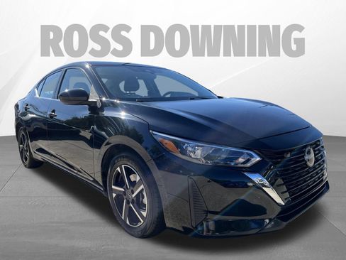 Used 2024 Nissan Sentra SV FWD image 3