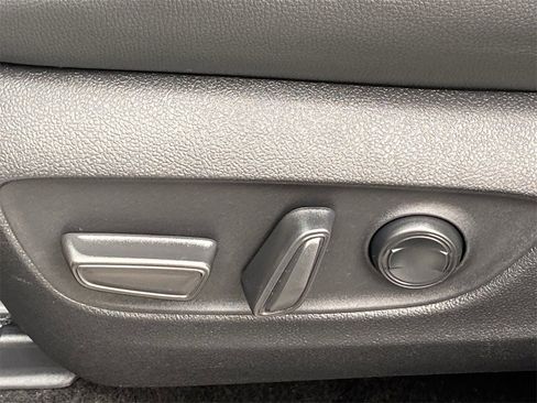 Certified 2025 Toyota Grand Highlander XLE image 23