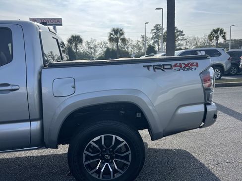 Used 2023 Toyota Tacoma TRD Sport image 8