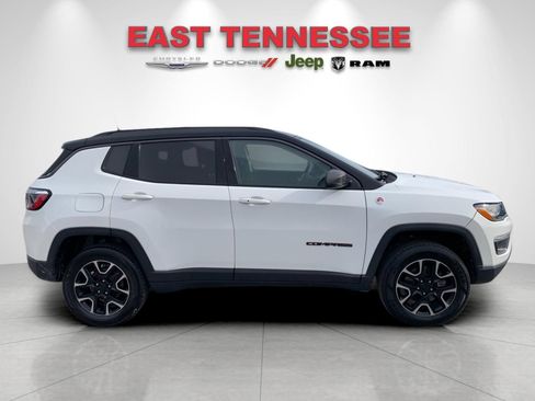 Used 2021 Jeep Compass Trailhawk AWD/4WD image 2