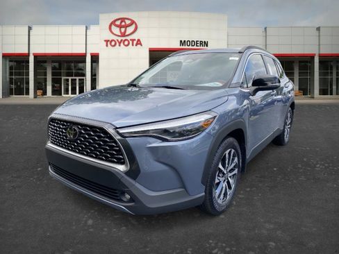 Certified 2025 Toyota Corolla Cross XLE w/ Convenience Package AWD/4WD image 1