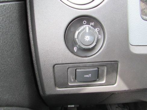 Used 2014 Ford F150 XLT image 18