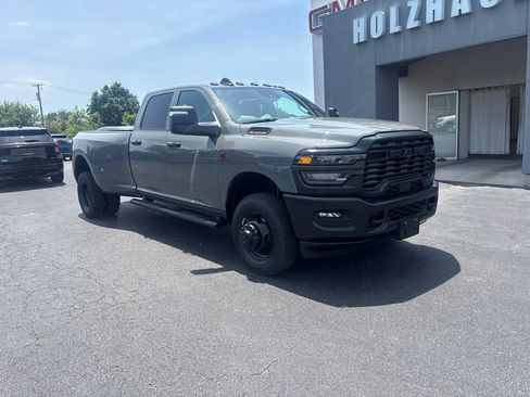 New 2026 RAM 3500 Tradesman AWD/4WD image 2