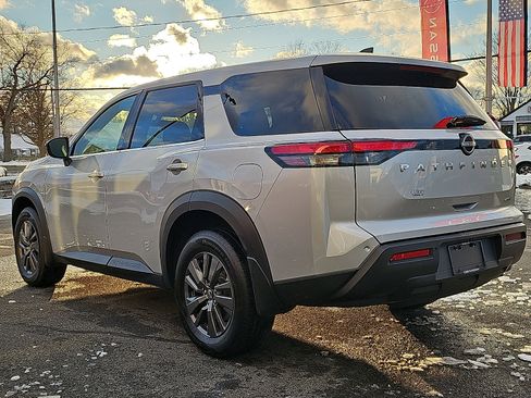 Certified 2023 Nissan Pathfinder S image 4