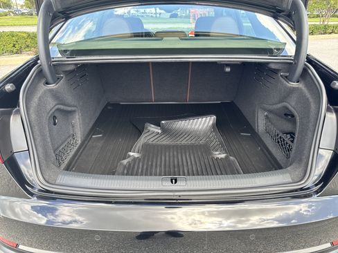 Used 2019 Audi A4 2.0T Prestige w/ Prestige Package FWD image 11