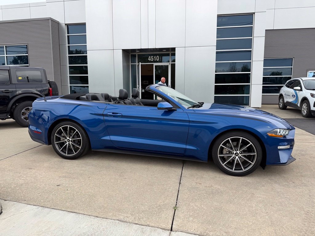 Used 2018 Ford Mustang Premium w/ Equipment Group 201A RWD image 12