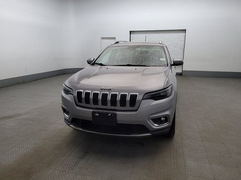 Used 2019 Jeep Cherokee Limited w/ Technology Group AWD/4WD image 15