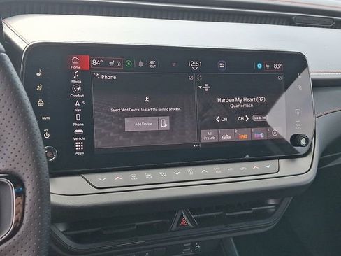 Used 2025 Dodge Charger R/T w/ Plus Group image 17