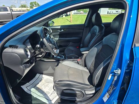Used 2022 Kia Forte GT-Line w/ GT-Line Technology Package FWD image 8