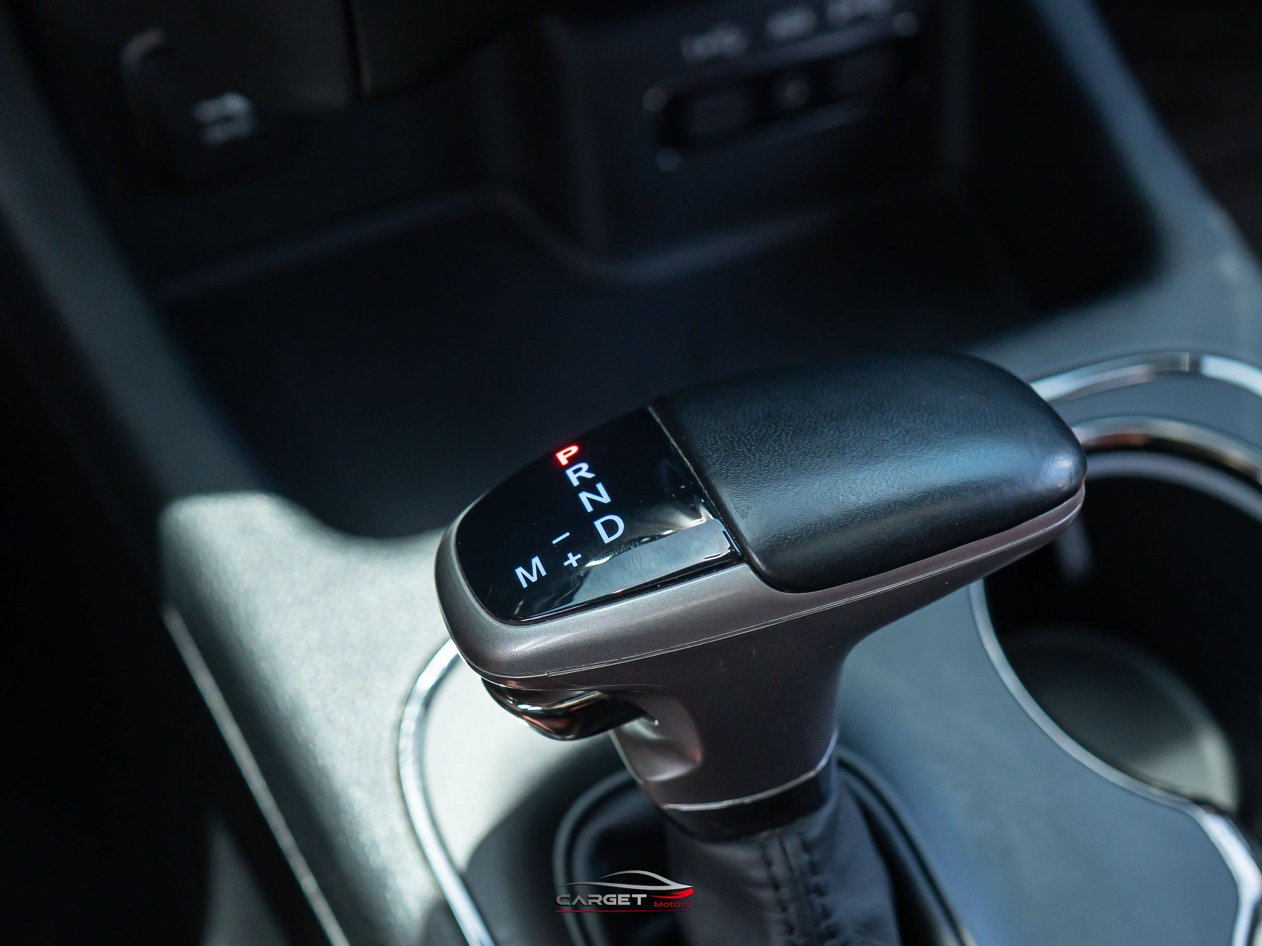 Used 2018 Dodge Durango SRT w/ Technology Group AWD/4WD image 38