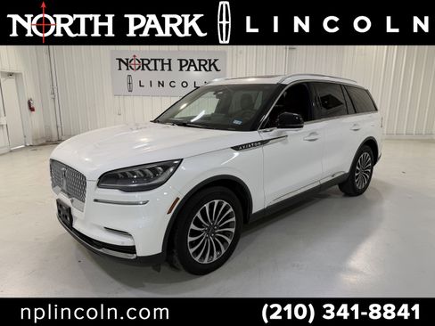Used 2023 Lincoln Aviator Reserve image 1