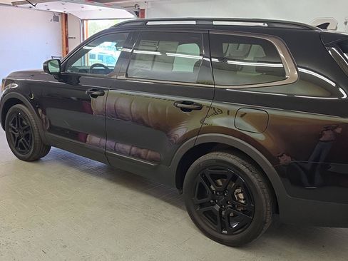 Used 2025 Kia Telluride SX Prestige X-Line AWD/4WD image 3