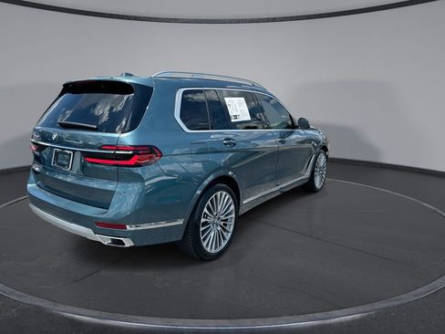 Used 2025 BMW X7 xDrive40i w/ Premium Package AWD/4WD image 11