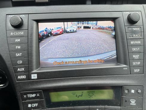 Used 2010 Toyota Prius Three image 13