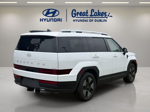Used 2026 Hyundai Santa Fe SEL FWD image 5