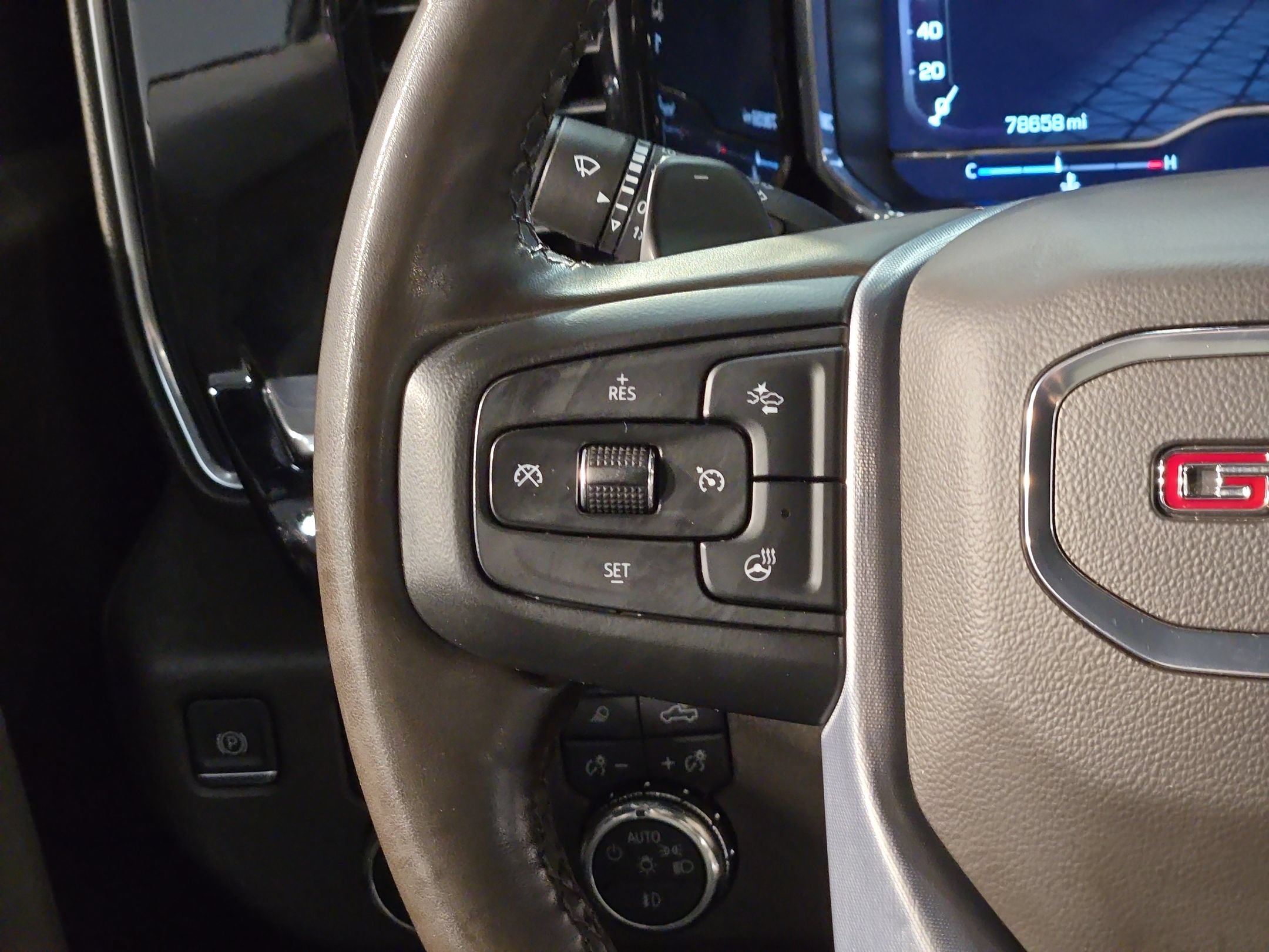 Used 2023 GMC Sierra 1500 SLT w/ SLT Convenience Package AWD/4WD image 27