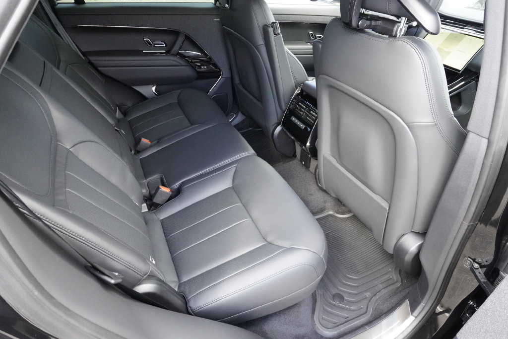 New 2026 Land Rover Range Rover Sport Dynamic SE AWD/4WD image 26