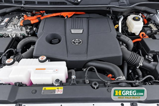 Used 2024 Toyota Tundra Limited w/ Power Package AWD/4WD image 16