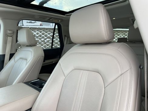 Certified 2022 Ford Expedition Limited image 15