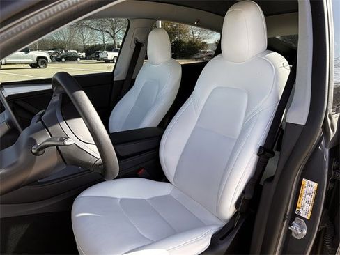 Used 2023 Tesla Model Y Long Range image 24