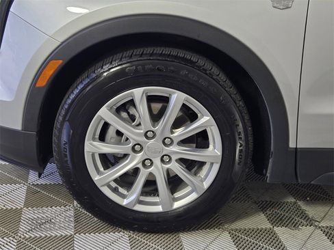 Used 2021 Cadillac XT4 Luxury image 5