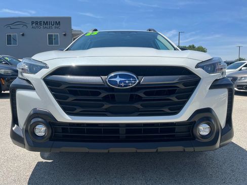 Used 2023 Subaru Outback Premium AWD/4WD image 9