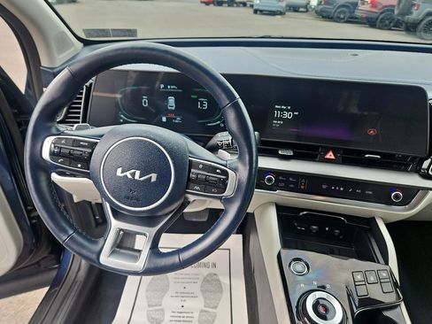 Used 2023 Kia Sportage EX image 22