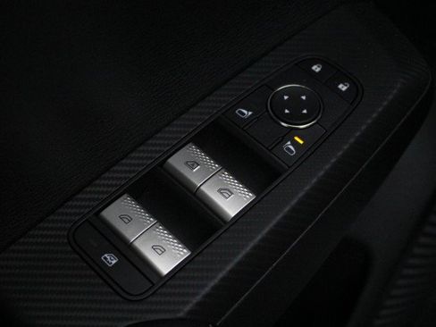 New 2026 Mitsubishi Outlander ES image 16