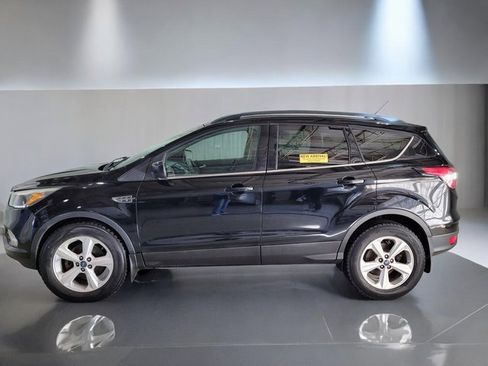 Used 2018 Ford Escape SE image 16