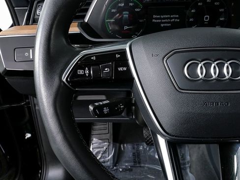 Certified 2024 Audi Q8 e-tron Prestige image 10