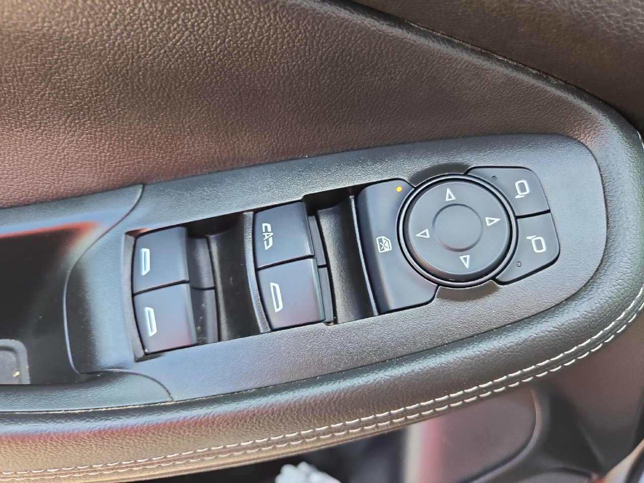 Used 2025 Buick Encore GX Preferred FWD image 19