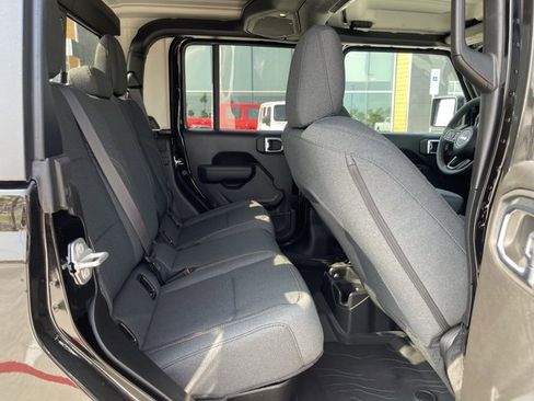 New 2025 Jeep Gladiator Willys image 20