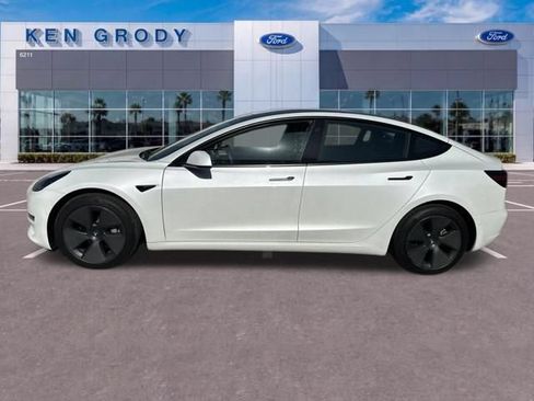 Used 2022 Tesla Model 3 Long Range AWD/4WD image 4