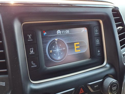 Used 2014 Jeep Grand Cherokee Laredo w/ Quick Order Package 23E AWD/4WD image 22