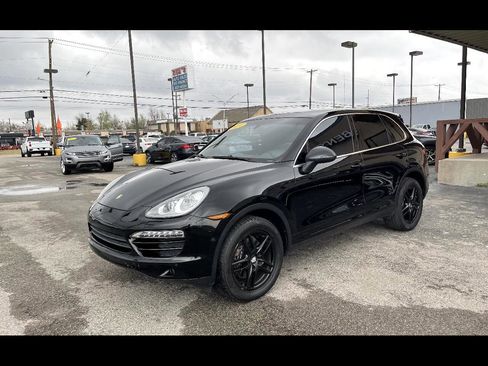 Used 2014 Porsche Cayenne Base image 2