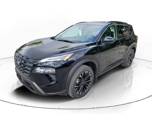 New 2026 Nissan Rogue Dark Armor FWD image 3