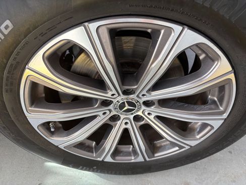 Used 2023 Mercedes-Benz GLC 300 GLC 300 image 30