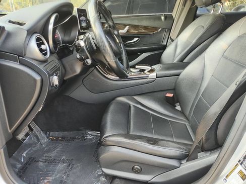 Used 2017 Mercedes-Benz GLC 300 image 29