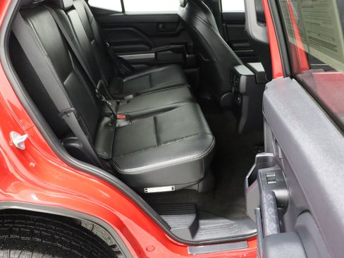 Certified 2025 Toyota 4Runner TRD Off-Road Premium w/ Tow Technology Package AWD/4WD image 37