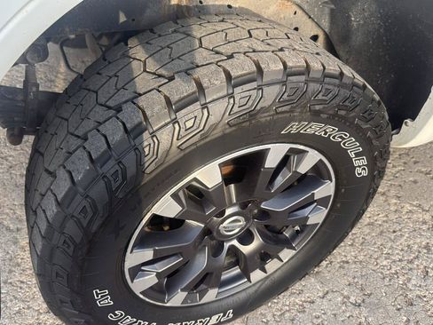 Used 2018 Nissan Titan PRO-4X AWD/4WD image 26