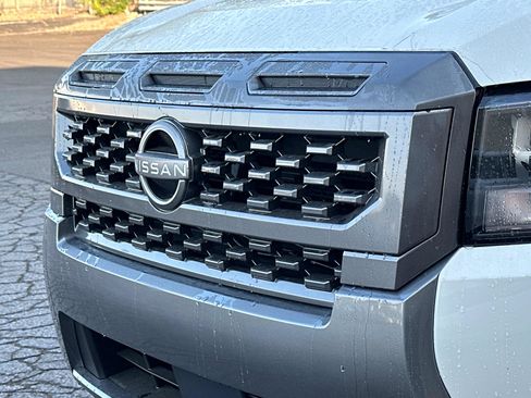 New 2026 Nissan Frontier SV w/ SV Convenience Package image 10