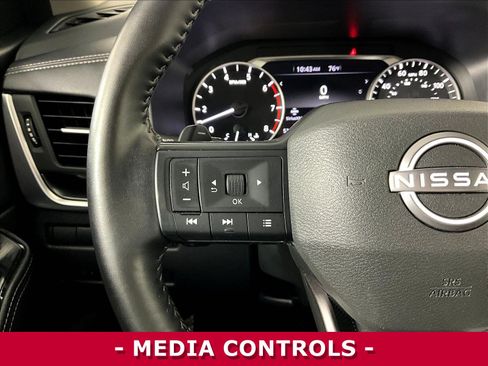 Certified 2025 Nissan Rogue SV FWD image 11