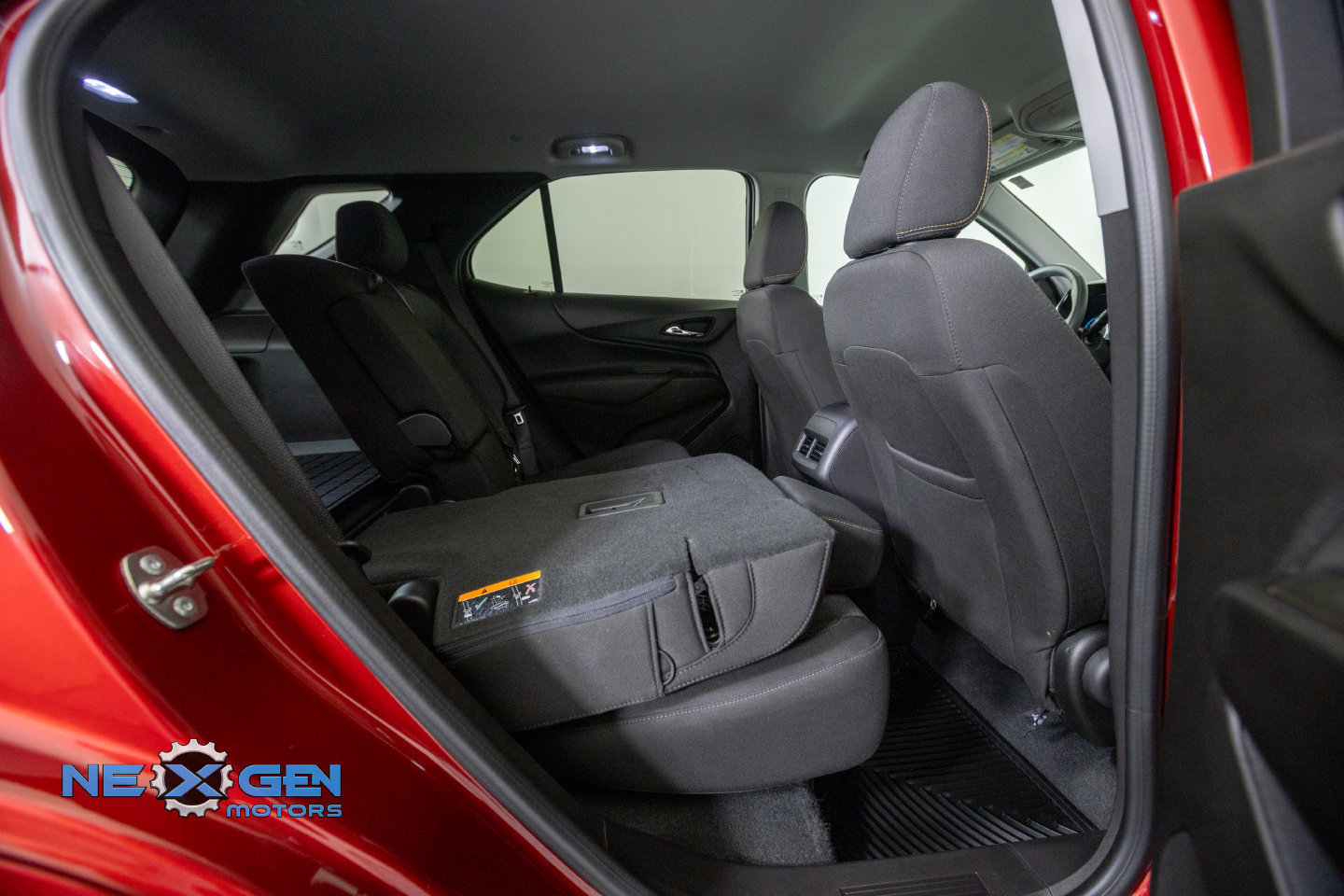 Used 2024 Chevrolet Equinox LT FWD image 35