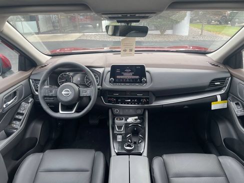 Used 2023 Nissan Rogue SV w/ SV Premium B Package AWD/4WD image 24