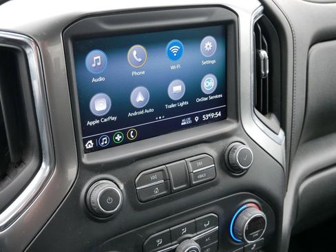 Used 2020 Chevrolet Silverado 1500 RST image 18