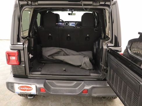 Used 2020 Jeep Wrangler Unlimited Sahara AWD/4WD image 21