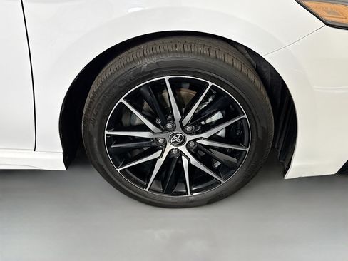 Used 2024 Toyota Camry SE FWD image 31