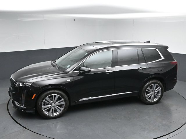 Used 2025 Cadillac XT6 Premium Luxury w/ Technology Package AWD/4WD image 49