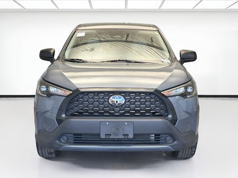Used 2024 Toyota Corolla Cross L image 2